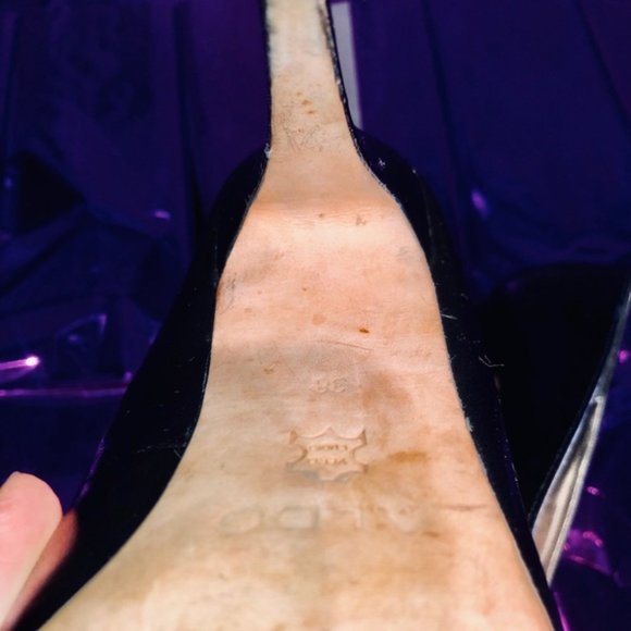 Aldo Genuine Leather Black Stilettos- Size 38euro (fits best as 7.5US) - Picture 11 of 15